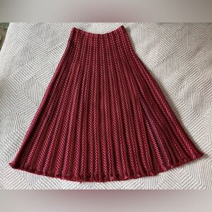 Beautiful Molli wool skirt in pink, red, raisin/brown w slit in Medium